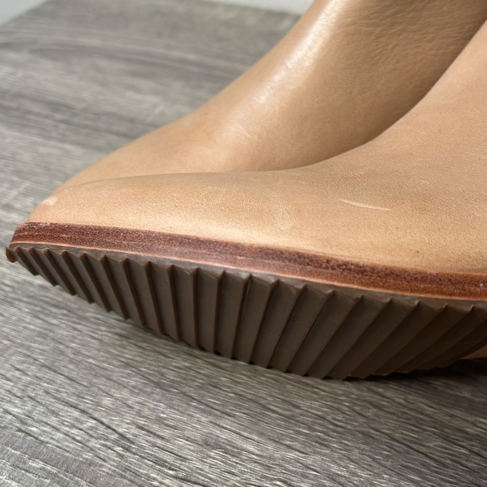 Nisolo Eva Everyday Chelsea Boot Shoes - Picture 5 of 6